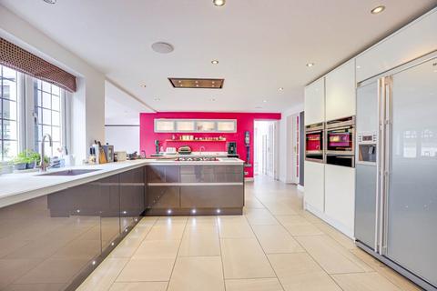 12 Ilkley Road, Caversham, Reading, RG4 7BD
