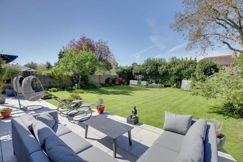 12 Ilkley Road, Caversham, Reading, RG4 7BD