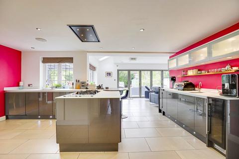 12 Ilkley Road, Caversham, Reading, RG4 7BD