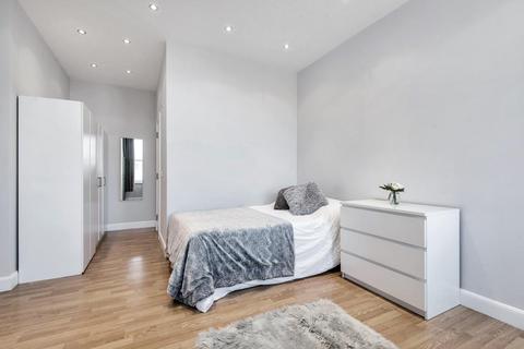 Studio for sale, St. John's Hill, Battersea