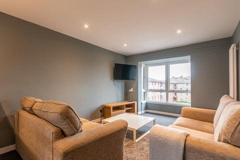3 bedroom flat to rent, 2757L – Sienna Gardens, Edinburgh, EH9 1PQ
