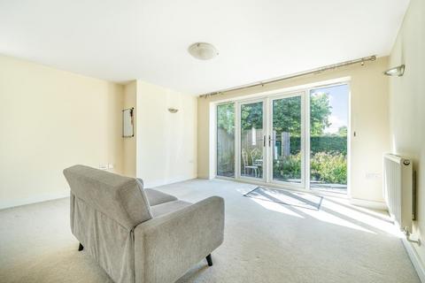 1 bedroom flat for sale, Haddenham,  Buckinghamshire,  HP17