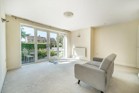 1 bedroom flat for sale, Haddenham,  Buckinghamshire,  HP17