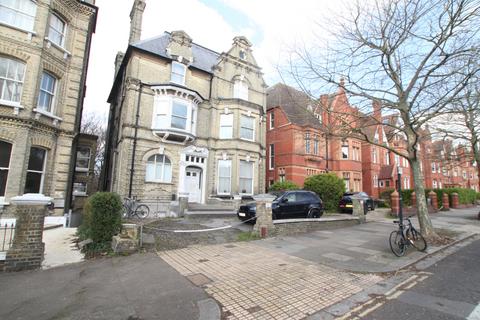 1 bedroom flat to rent, The Drive, Hove BN3