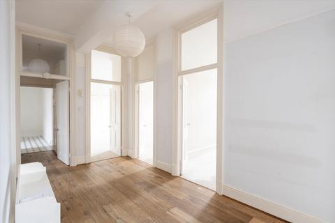 4 bedroom flat for sale, Empire House, Thurloe Place, London, SW7