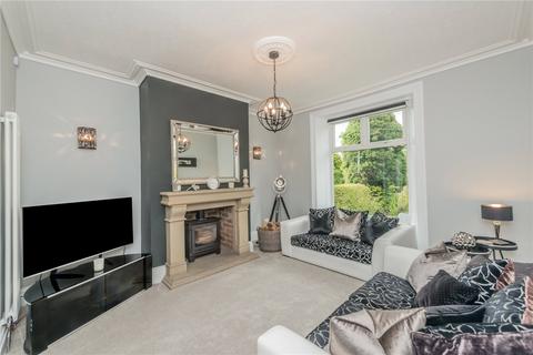 4 bedroom terraced house for sale, West View, Birkenshaw, Bradford, West Yorkshire, BD11