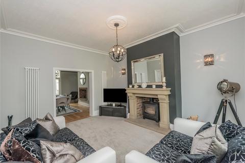 4 bedroom terraced house for sale, West View, Birkenshaw, Bradford, West Yorkshire, BD11