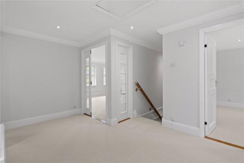 11 Burleigh Park, Cobham, KT11 2DU