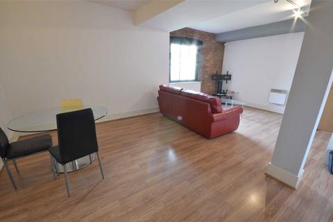 3 bedroom apartment to rent, Macintosh Mill, Cambridge Street, Manchester City Centre, Manchester, M1