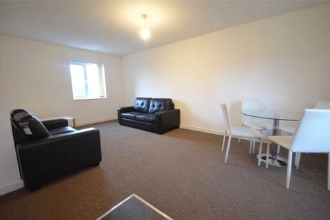 3 bedroom apartment to rent, 20f Wilbraham Court Two, Fallowfield, Manchester, Manchester, M14