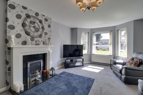 4 bedroom detached house for sale, Barkers Well Garth, New Farnley, Leeds, West Yorkshire, LS12