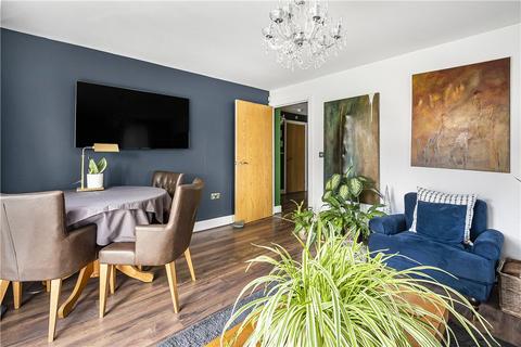 2 bedroom apartment for sale, Sundeala Close, Sunbury-on-Thames, Spelthorne, TW16