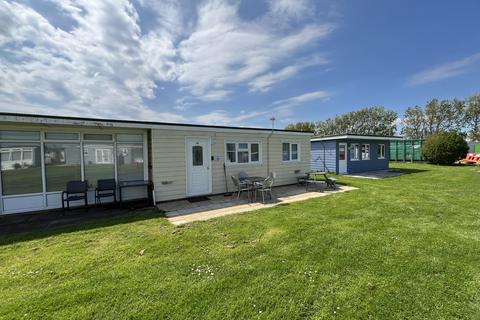 2 bedroom chalet for sale, New Lydd Road, Camber TN31