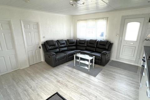 2 bedroom chalet for sale, New Lydd Road, Camber TN31