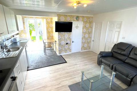 2 bedroom chalet for sale, New Lydd Road, Camber TN31
