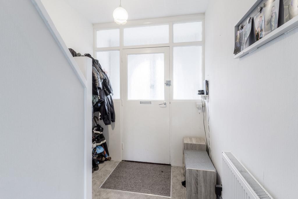 Balfour Road, Northampton, NN2 3 bed terraced house for sale £235,000