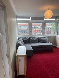 Studio to rent, 5 Dirleton Drive, Glasgow, G41