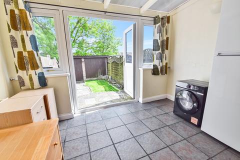 2 bedroom terraced house for sale, Flamingo Close, Chatham, ME5