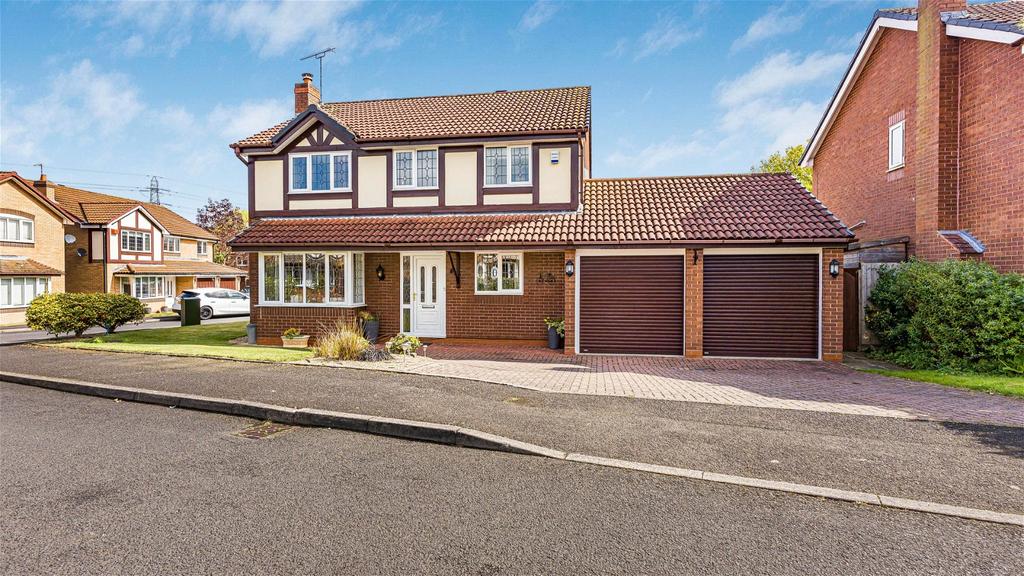 Hollington Way, Solihull B90 4 bed detached house for sale £625,000