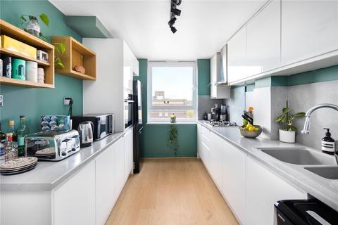 2 bedroom flat for sale, Cuff Point, Columbia Road, London, E2
