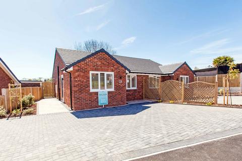 2 bedroom semi-detached bungalow for sale, Wood Avenue, Creswell, S80