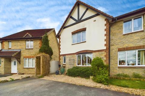 3 bedroom semi-detached house for sale, Kenilworth Close, Hereford HR2