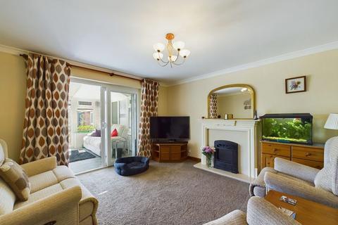 3 bedroom detached bungalow for sale, Meadowbank, Stainsacre