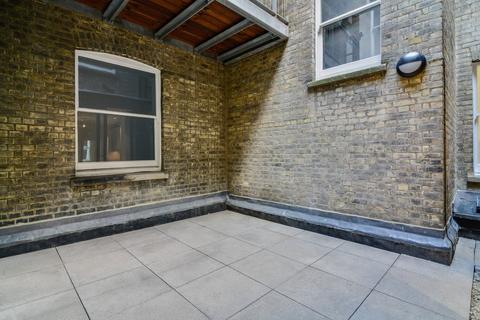 2 bedroom apartment to rent, Long Acre,  Covent Garden WC2E