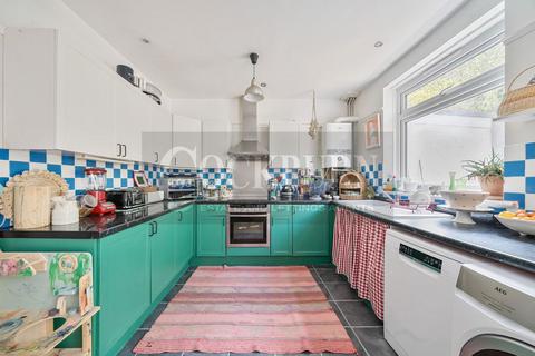 84 Alliance Road, London, SE18 2BA