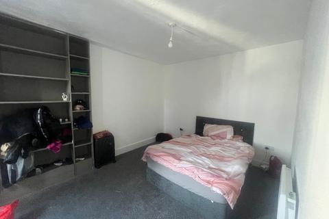1 bedroom flat to rent, Eccles, M30