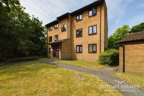 2 bedroom flat for sale, Ludford Close, Croydon, CR0