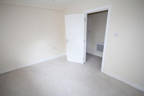 2 bedroom ground floor flat to rent, Uxbridge Road, Uxbridge, UB10