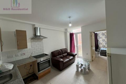 2 bedroom flat to rent, Gorton, Manchester M18