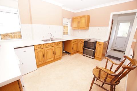 2 bedroom semi-detached bungalow for sale, London Hill, Rayleigh, SS6