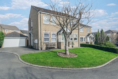 4 bedroom detached house for sale, Ventnor Close, Gomersal, Cleckheaton, BD19