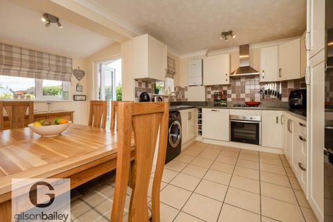 74 Berryfields, Brundall, Norwich, NR13 5QQ