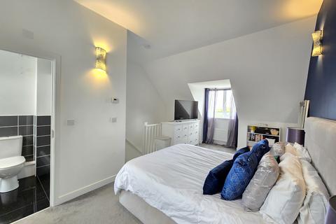 3 bedroom semi-detached house for sale, Ffordd Y Mileniwm