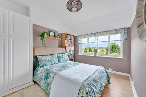 53 Littleheath Road, South Croydon, CR2 7SJ