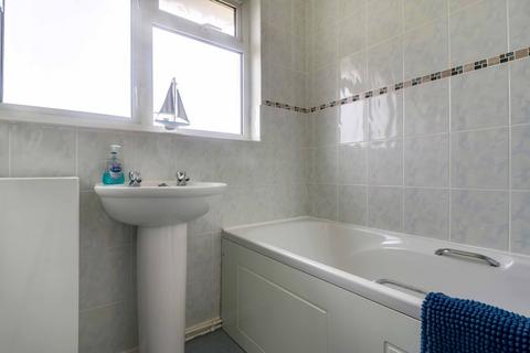 12 Allenstyle Drive, Yelland, Barnstaple, EX31 3DZ