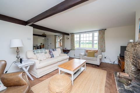 Middle Barn Lyons Road, Slinfold, Horsham, RH13 0QT