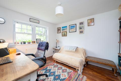 Middle Barn Lyons Road, Slinfold, Horsham, RH13 0QT