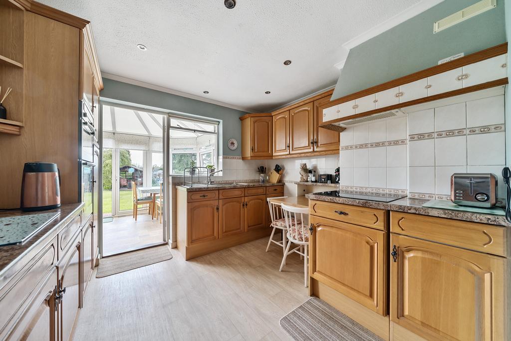 Blagdon Hill, Taunton 3 bed detached bungalow for sale £420,000