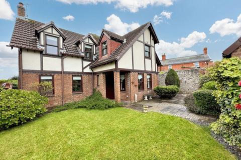 4 bedroom detached house for sale, Brynhyfryd Grove, Abergele, LL22 7HD