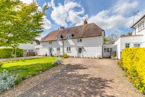 4 bedroom semi-detached house for sale, Dellcott Close, West Side, Welwyn Garden City, Hertfordshire, AL8