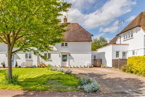 4 bedroom semi-detached house for sale, Dellcott Close, West Side, Welwyn Garden City, Hertfordshire, AL8