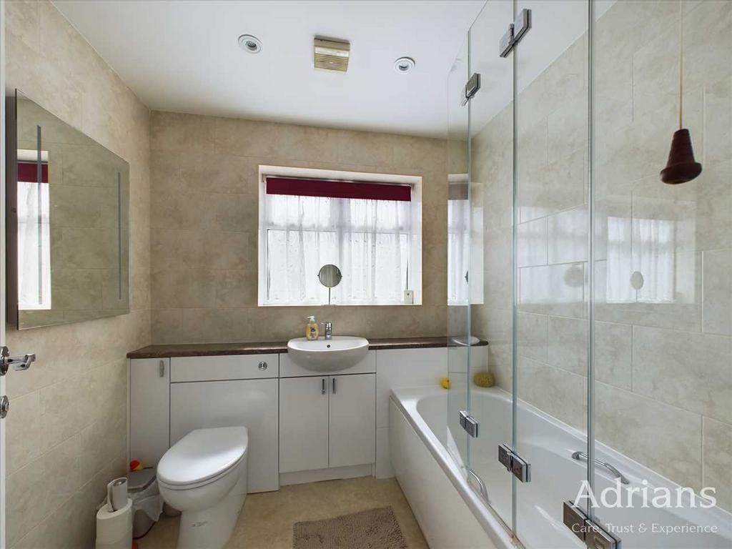 En suite bathroom