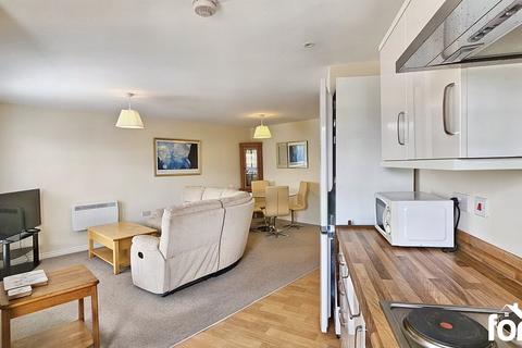 2 bedroom flat for sale, Millennium House, Millennium Walk, Newport