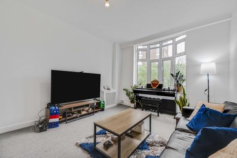 1 bedroom flat to rent, Grove End Road London NW8