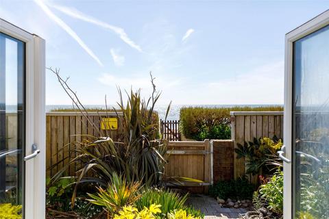 3 bedroom apartment for sale, Marine Drive West, West Wittering, Chichester, PO20