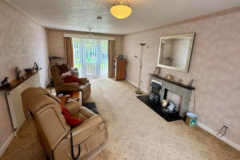 2 bedroom detached house for sale, 14 Croft Road, Clehonger, Hereford, HR2
